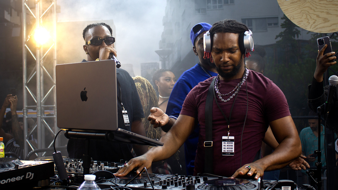 Photo of set Boutcha Bwa.