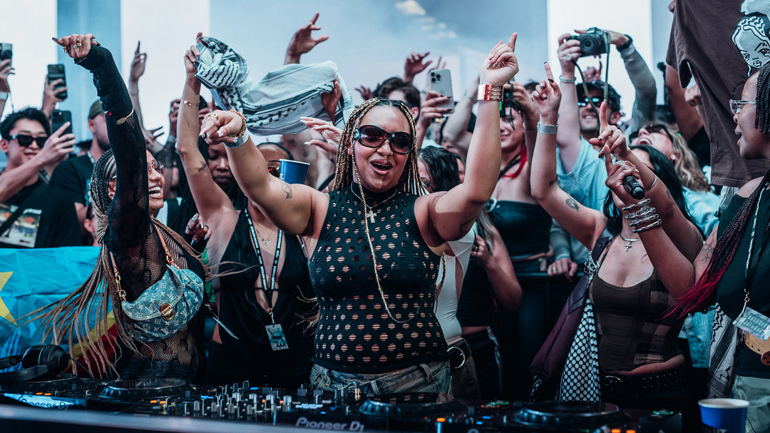 Photo of set Crybaby.