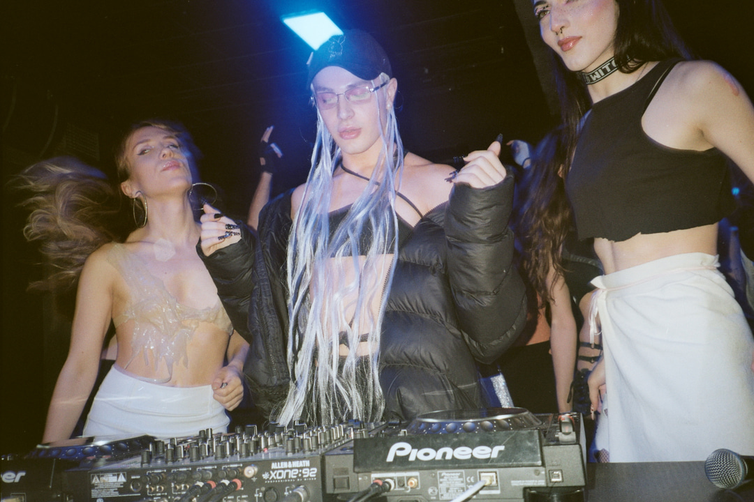 Photo of set BABYNYMPH.