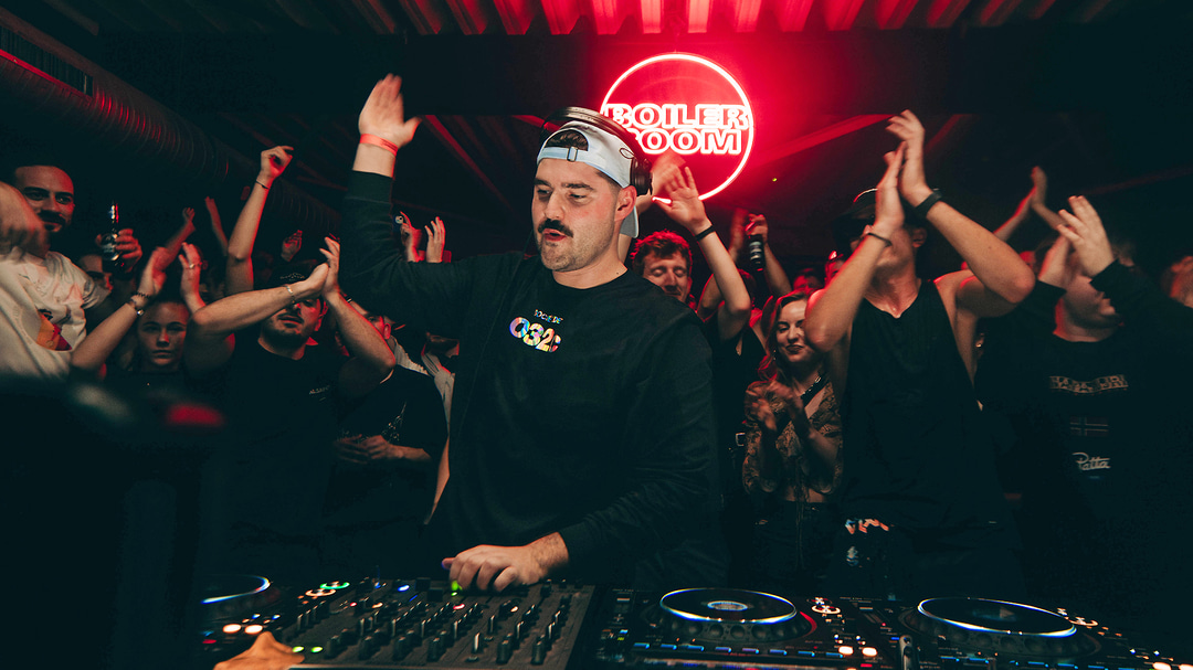 Photo of set Johannes Schuster.