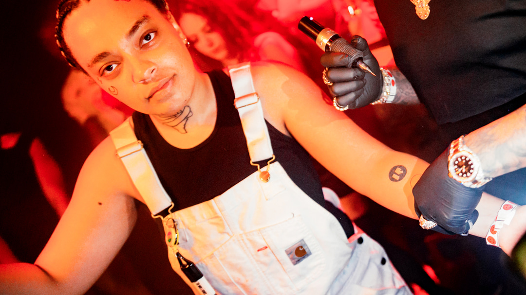 Photo of set Paris Aden.