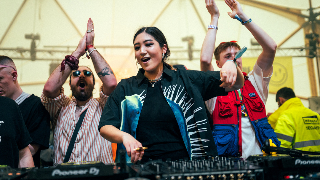 Photo of set Seren Seo.