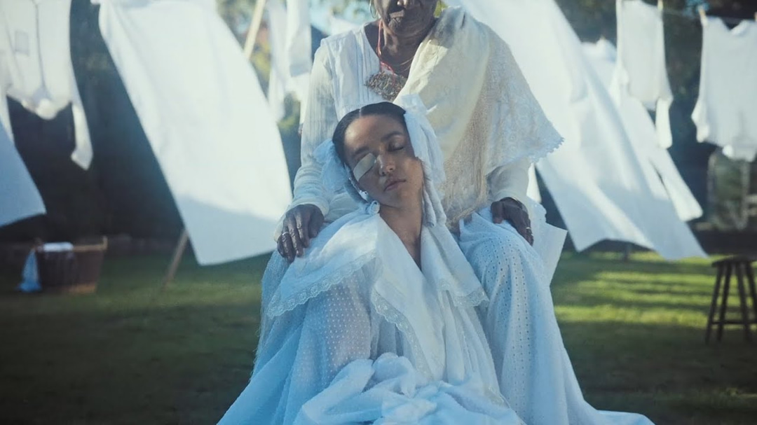 Photo of set FKA twigs: 'Home With You'.