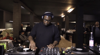 Photo of set Fred P.