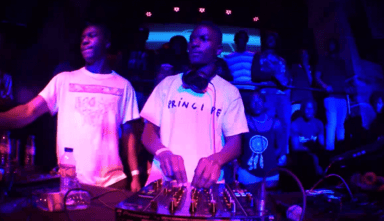 Photo of set Blacksea Não Maya.