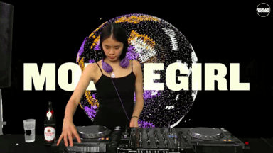 Photo of set Mobilegirl.