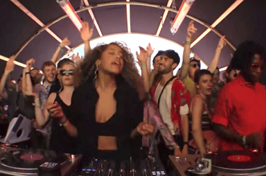 Photo of set Jayda G.