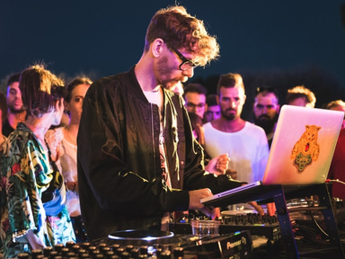 Photo of set Don't DJ.