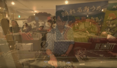 Photo of set Toshiya Kawasaki.