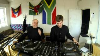 Photo of set Craig Leon.