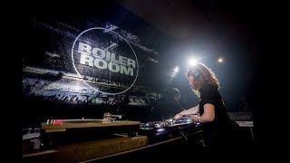 Photo of set Gene Tellem.