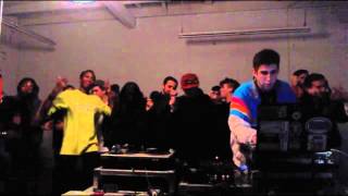 Photo of set Arnold.