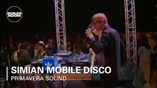 Photo of set Simian Mobile Disco 35 Min Mix.
