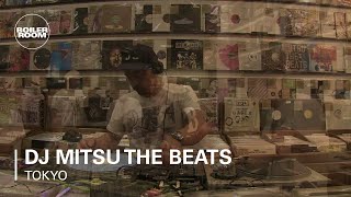 Photo of set DJ Mitsu the Beats.