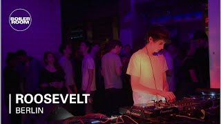 Photo of set Roosevelt.