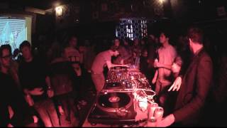 Photo of set Cottam.