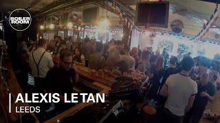 Photo of set Alexis Le Tan.