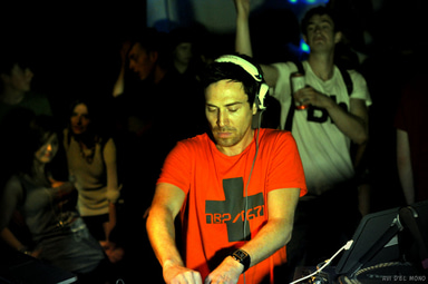 Photo of set PHOTEK.