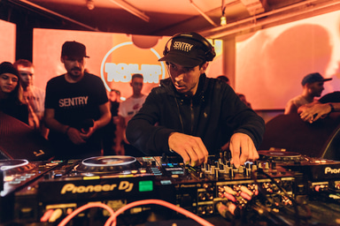 Photo of set Youngsta.