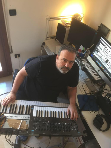 Photo of set Gigi Masin.