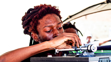 Photo of set Tali Echo.