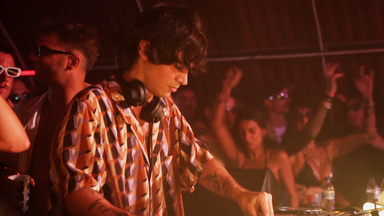 Photo of set Yanamaste.