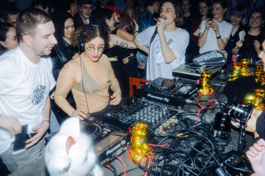 Photo of set Soumaya Phéline.