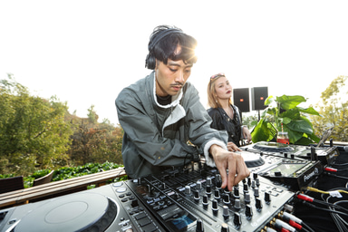 Photo of set Knopha.