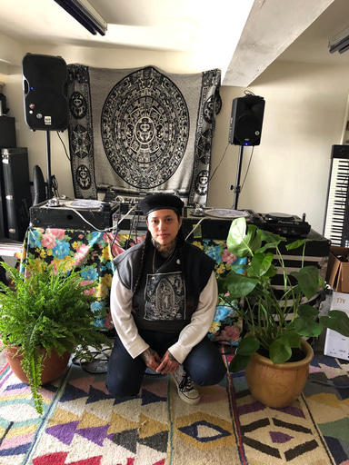 Photo of set Brown Amy.