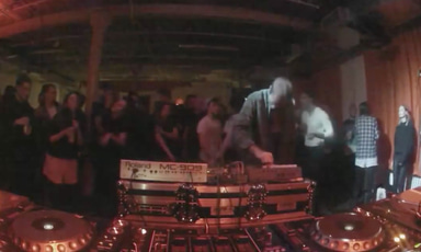 Photo of set Container.