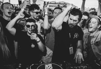 Photo of set Hammer.