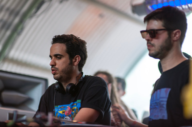 Photo of set Gop Tun DJs.