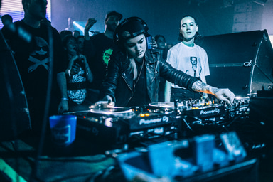 Photo of set Maya Jane Coles b2b Kim Ann Foxman.