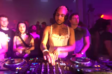 Photo of set LSDXOXO.