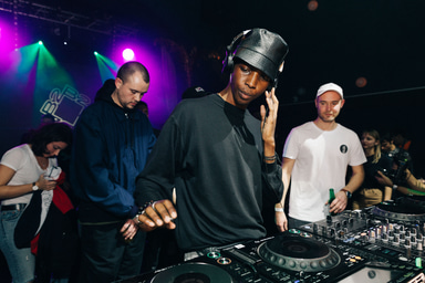 Photo of set Moku John, Pl4net Dust, Mobbs, Scarlett.