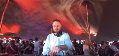 Photo of set Sam Binga.