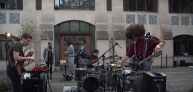 Photo of set MADMADMAD.