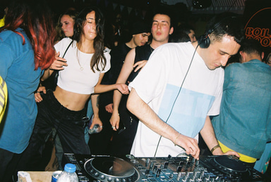 Photo of set Felix Hall.