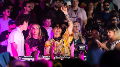 Photo of set Charlie Sparks.