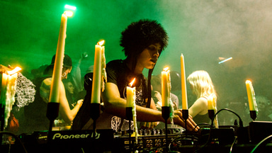 Photo of set Ecco2K.