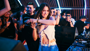 Photo of set Helena Hauff.