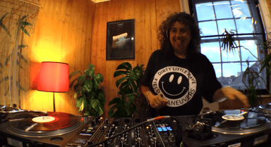 Photo of set Jane Fitz.