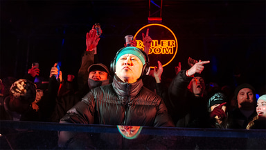 Photo of set Ken Ishii.