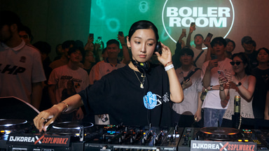 Photo of set L-like.