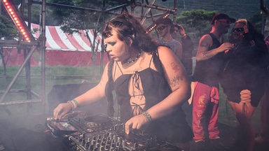 Photo of set Miss Tacacá.