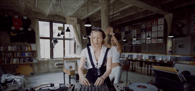 Photo of set Ellen Allien.