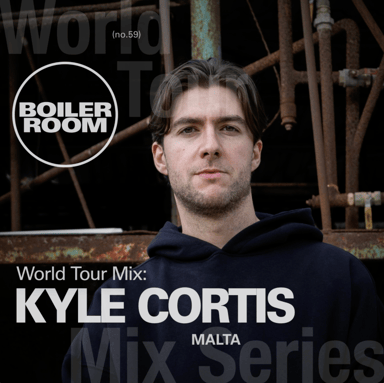 Photo of set Kyle Cortis.