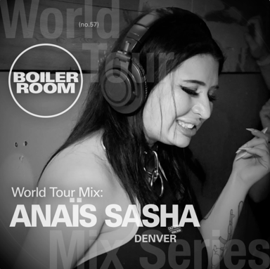 Photo of set Anaïs Sasha.