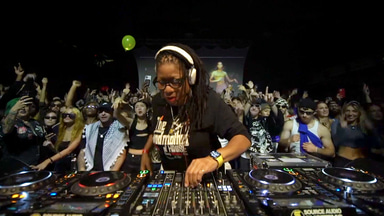 Photo of set Stacey Hotwaxx Hale.