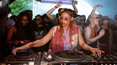 Photo of set Suze Ijó.